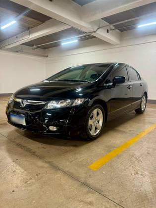 HONDA CIVIC 1.8 LXS 16V FLEX 4P AUTOMÁTICO HONDA CIVIC 1.8 LXS 16V FLEX 4P AUTOMÁTICO